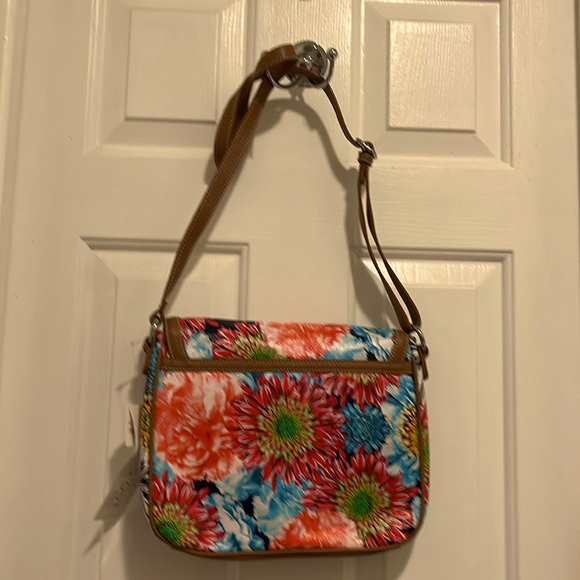 NEW NINE WEST Purse, Over Shoulder or Crossbody, Floral Design. - Picture 2 of 6